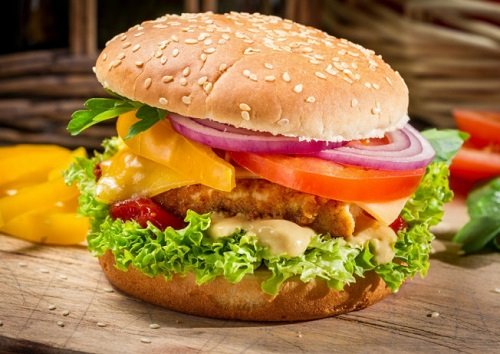 Học ngay cách làm hamburger gà rán ngon tuyệt đỉnh
